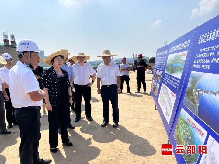 周迎春以市人大代表身份参加市人大代表小组主题活动_邵阳头条网