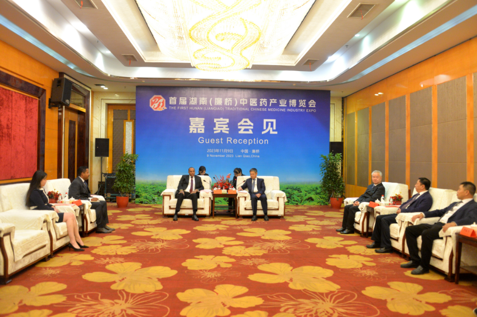 严华会见埃塞俄比亚驻华大使馆副馆长德瓦诺一行_邵阳头条网