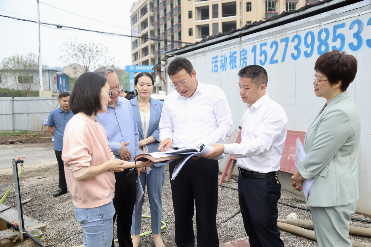 华学健到邵阳经济技术开发区调研项目建设工作(图1)