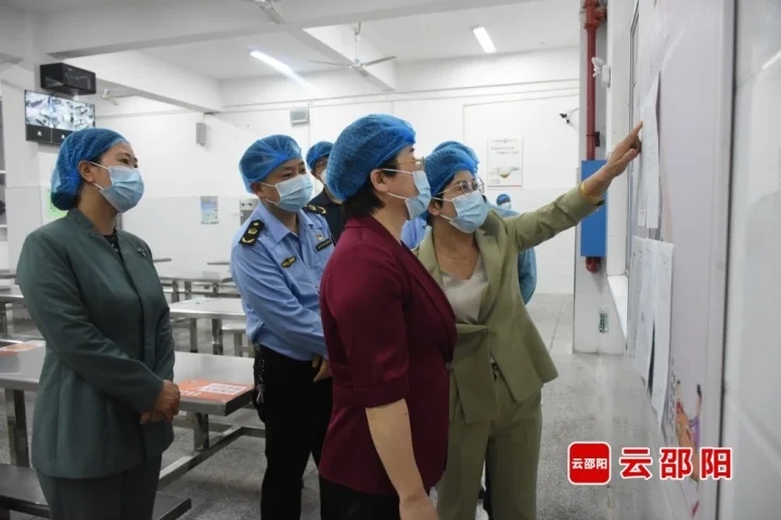 周迎春到北塔区督导调研校园食品安全、棚户区改造等工作(图1)