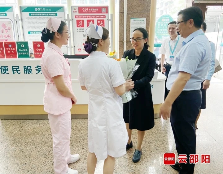 晏丽君走访慰问邵阳市一线护理工作者(图2)