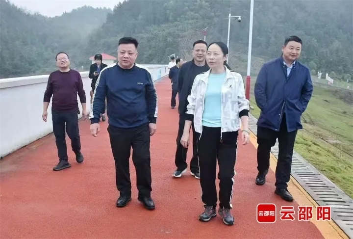 仇珂静到大圳灌区调研水利工程建设管理工作(图1)