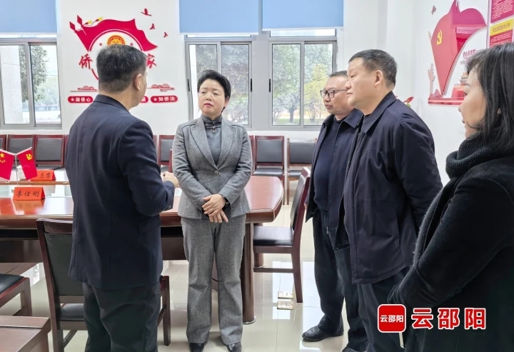 杨志慧到邵阳市侨联机关走访调研(图1)