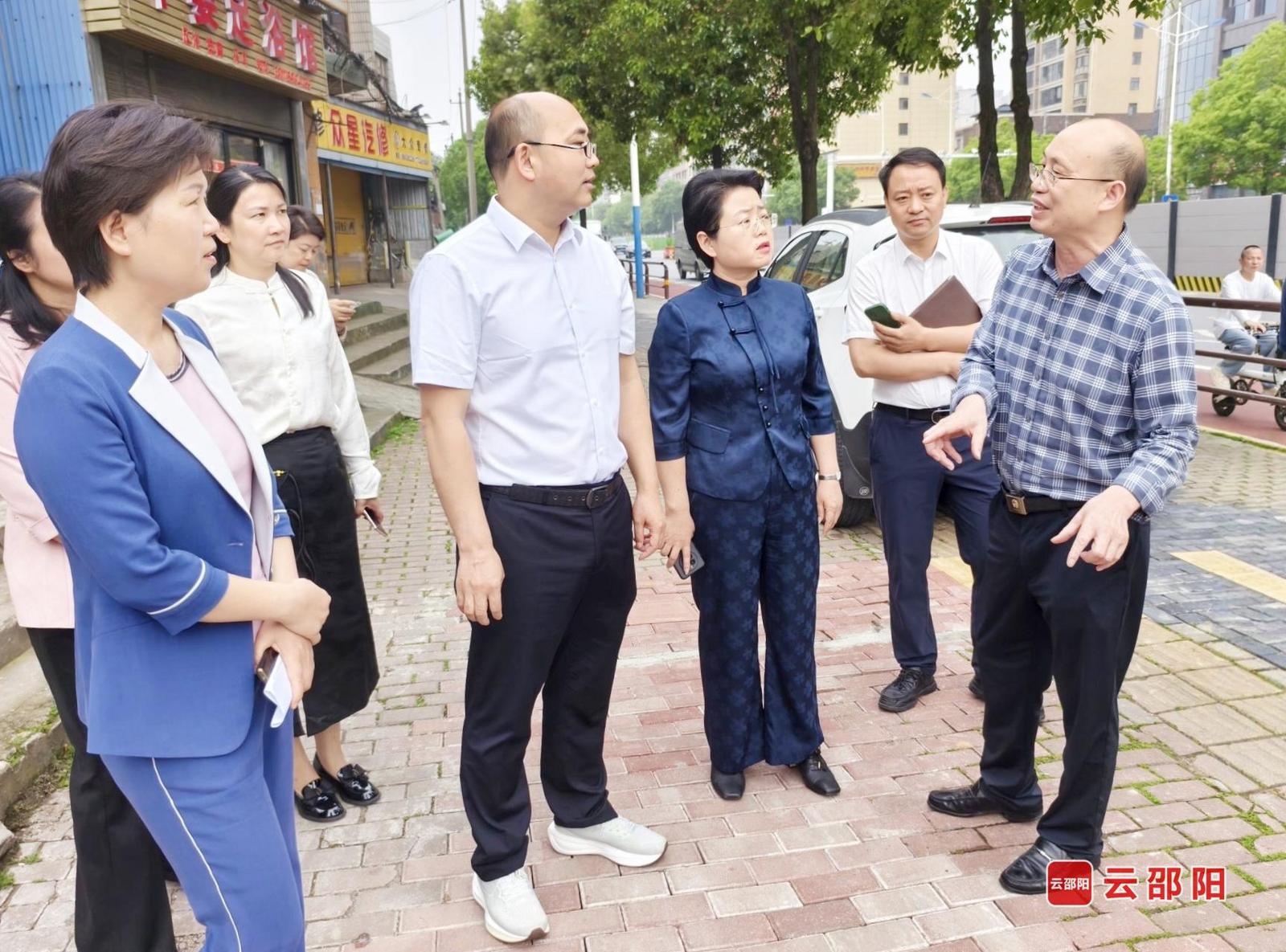 尚生龙暗访督导城市文明建设工作(图1)