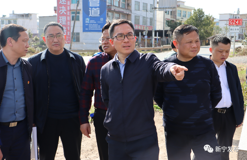 邓涛调度高速公路连接线两侧环境综合整治工作_ 新宁县_ 邵阳市人民