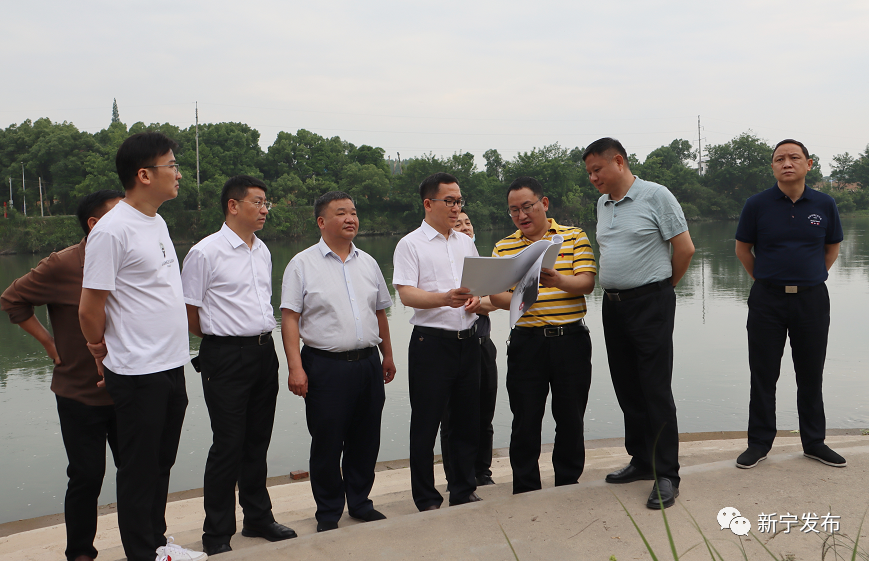 邓涛调研老城区改造和沿江风光带建设_ 新宁县_ 邵阳市人民政府